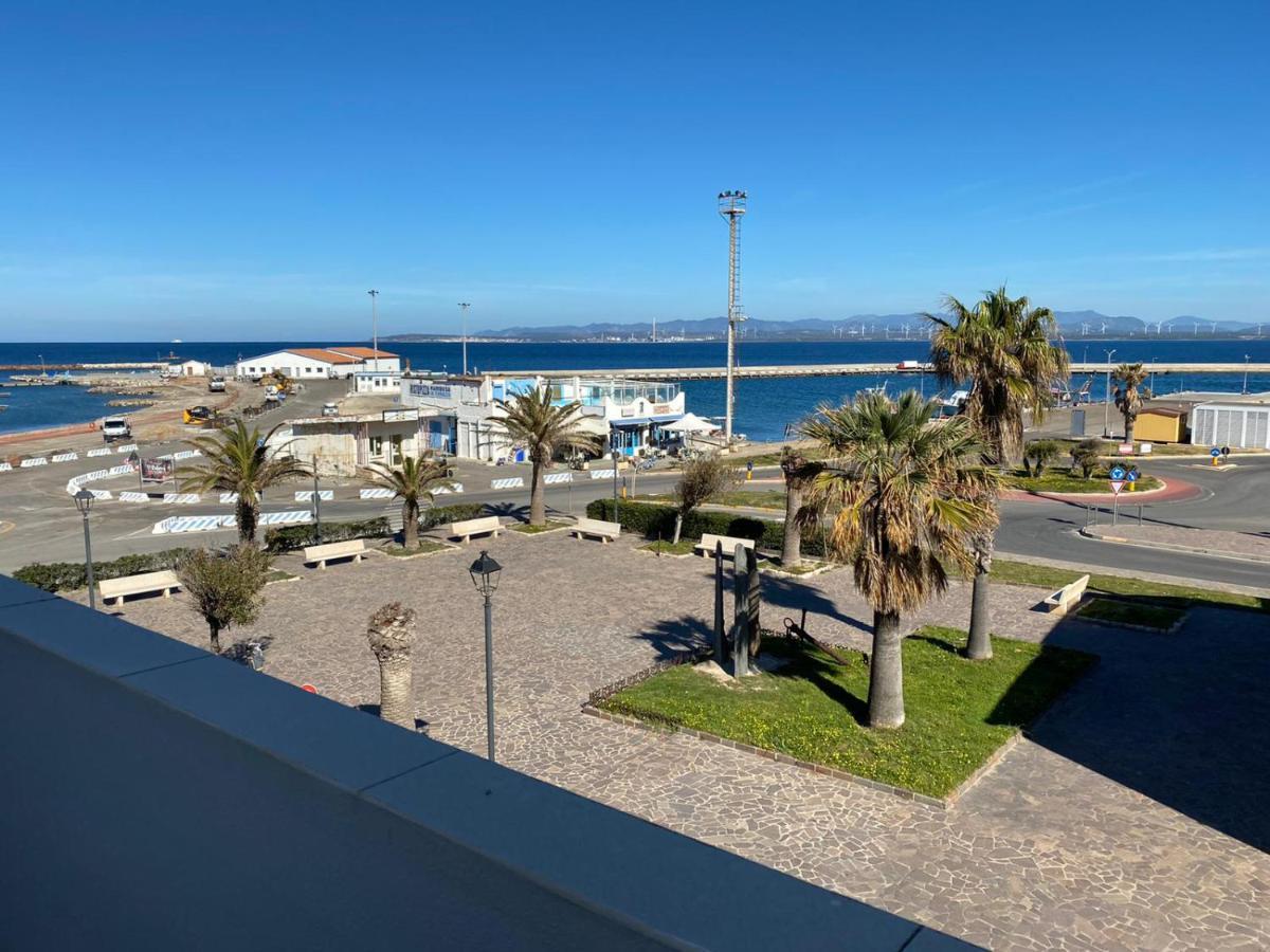 Апартаменты Attici Con Terrazzo Vista Mare Калазетта Экстерьер фото