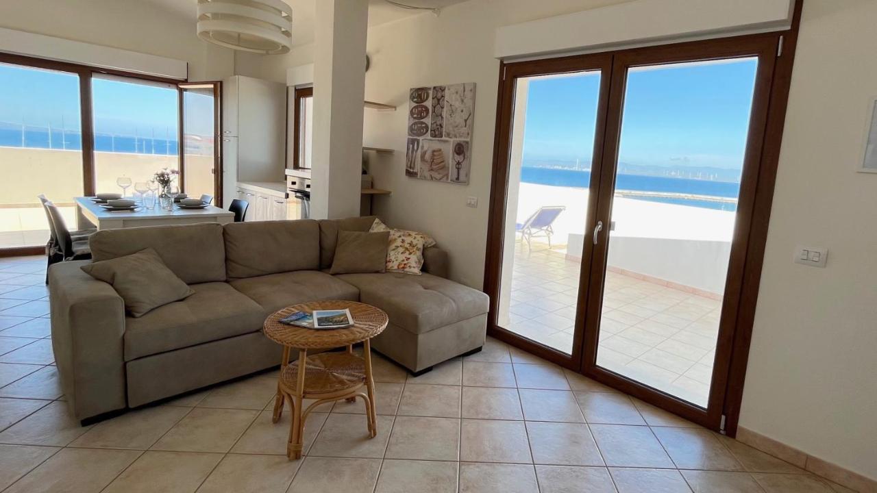 Апартаменты Attici Con Terrazzo Vista Mare Калазетта Экстерьер фото