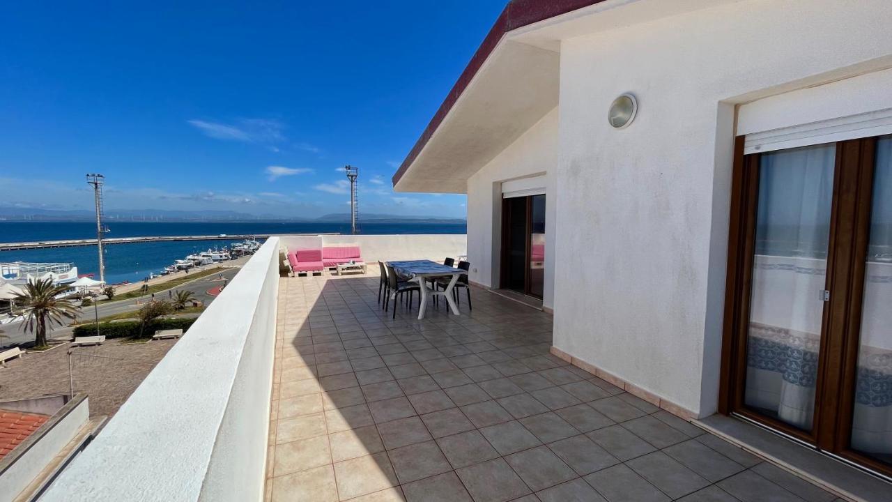 Апартаменты Attici Con Terrazzo Vista Mare Калазетта Экстерьер фото